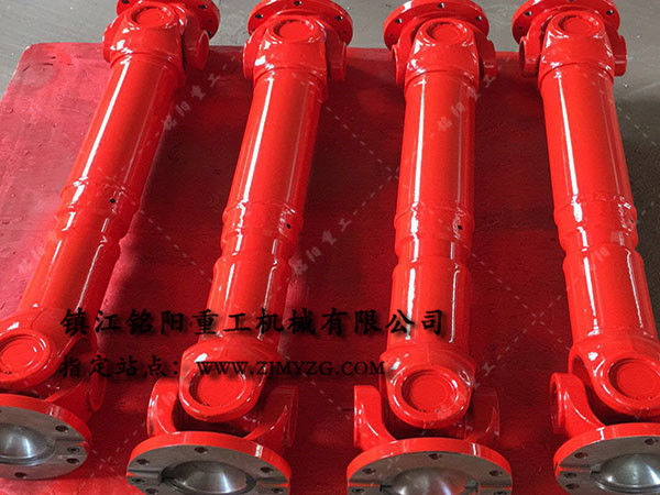 新式整體叉頭式萬向聯(lián)軸器是冶金、軋鋼等機械設(shè)備的優(yōu)選傳動件-萬向聯(lián)軸器